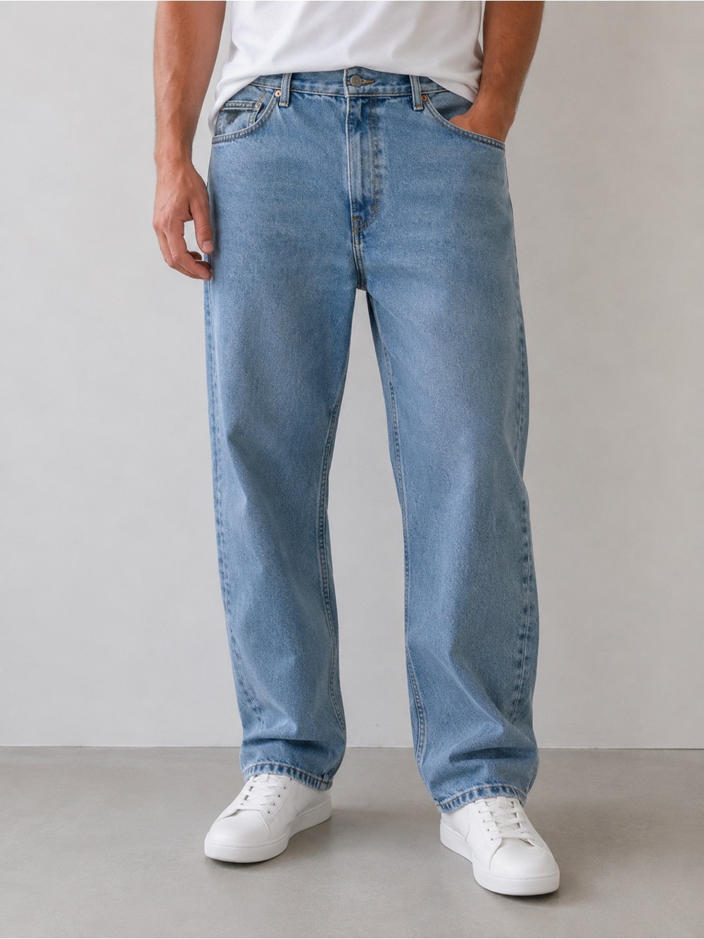Levi's Relaxed Straight Light Blue Jeans